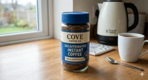A jar of the best instant coffee in a decaffeinated version, perfect for evening drinking.